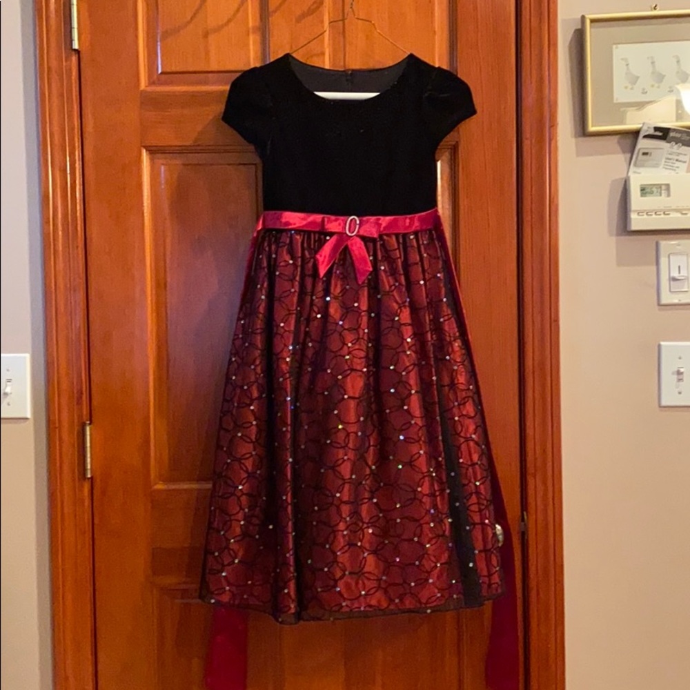 Cinderella Black & Red Girls Dress